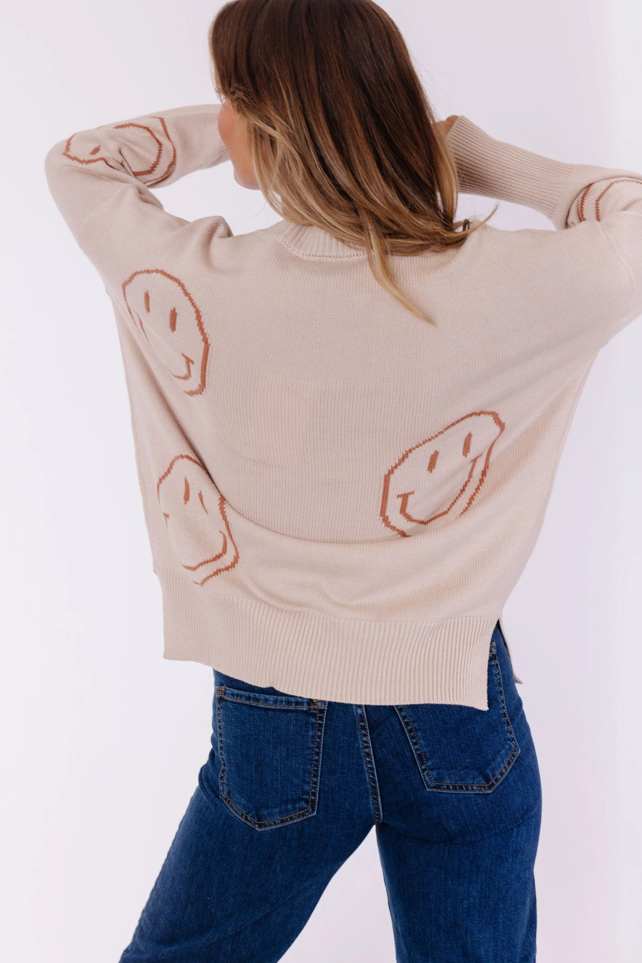 Smile Sweater in Beige